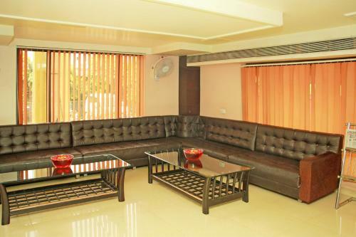 Oyo 22040 Hotel Vatsa Inn