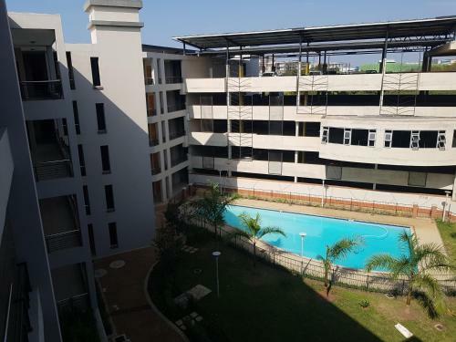 Cyro Apartments At Central Park