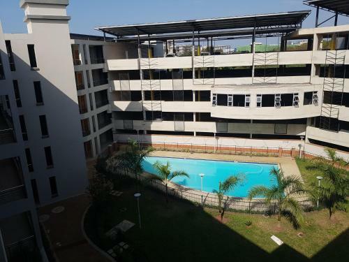 Cyro Apartments At Central Park