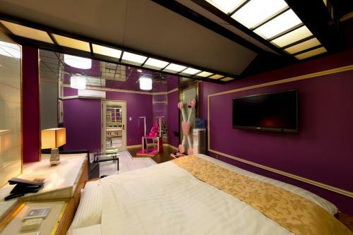 Hotel Abnormal (Adult Only)