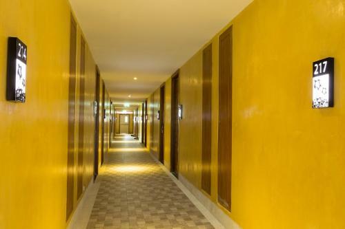 Hotel Coriacea Beachfront Boutique Phuket Resort - Sha Plus