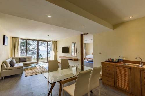 Hotel Coriacea Beachfront Boutique Phuket Resort - Sha Plus