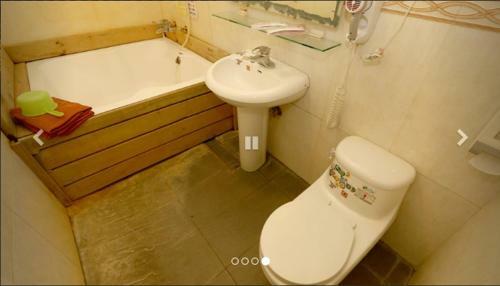 Posada Cocos Hot Spring Hotel