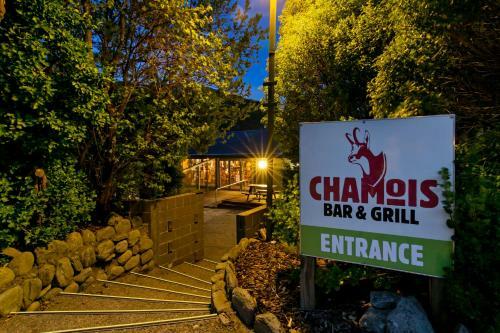 Mt Cook Lodge And Motel