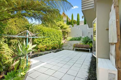 Breakers Bay On The Beach - Kaiteriteri Holiday Home