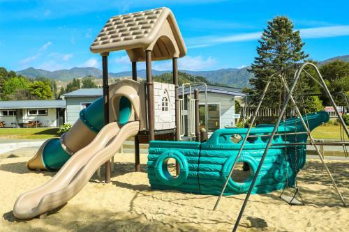 Marahau Beach Camp