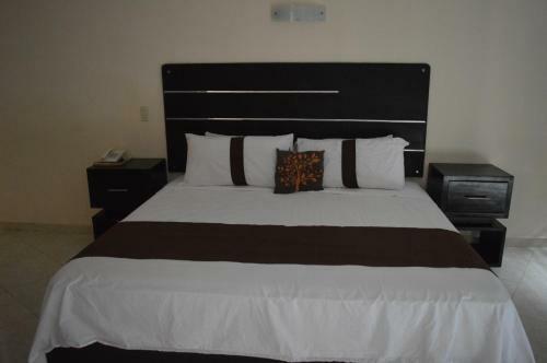 Hotel Jardin Real