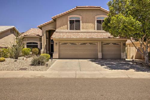 Lakefront Glendale Getaway With Boat And Dock!