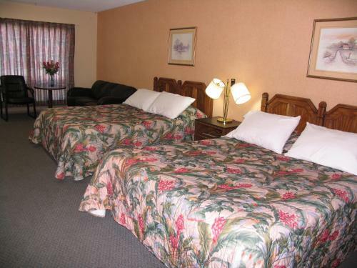 Seven Oakes Motel