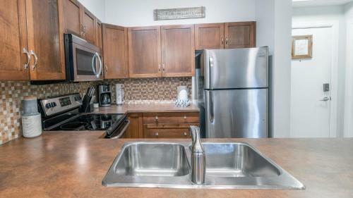 Apartamento Bright And Airy Condo With Pool! #454