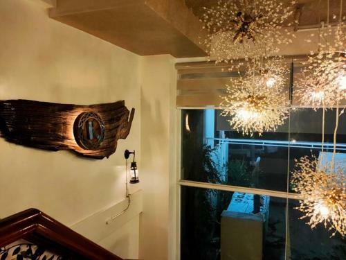 Albergue Kamalig Suites