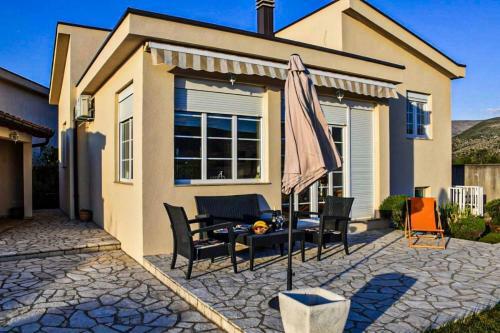 Villa Iris