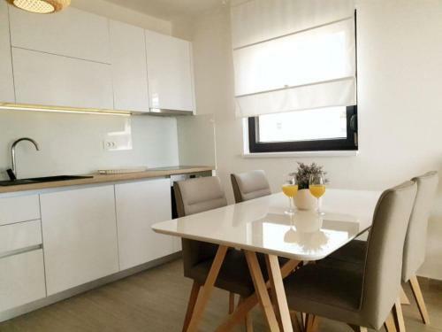 Apartments Villa Esse - Heated Pool & Seaview