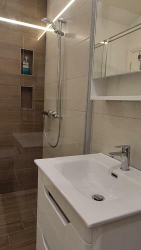Apartman Lena