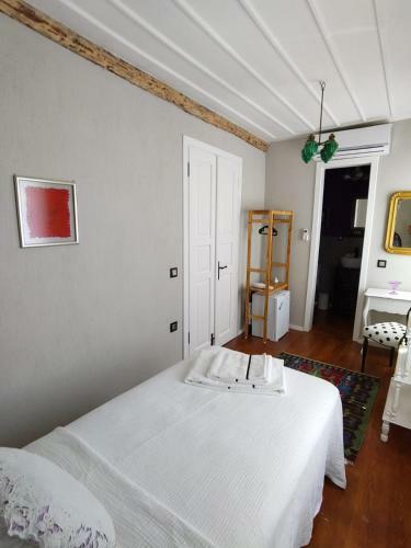 Bed & Breakfast Masal By Fadesign