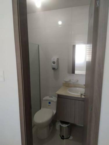 Apartamento Nuevo, C�modo, Buena Ubicacion