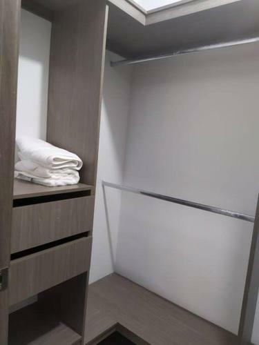 Apartamento Nuevo, C�modo, Buena Ubicacion
