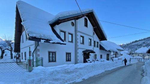 Hostal Zotlar House
