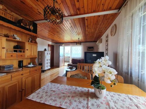 Apartamento Vineyard Holidays Cottage With Jacuzzi