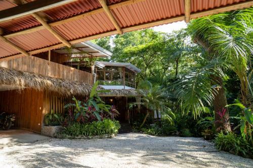 Malpais Monkey House