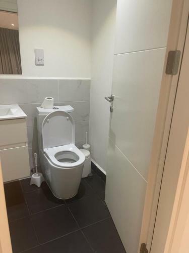 Embassy Gardens By Morninglife Luxury Apartments