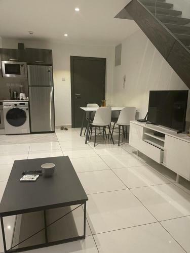 Embassy Gardens By Morninglife Luxury Apartments