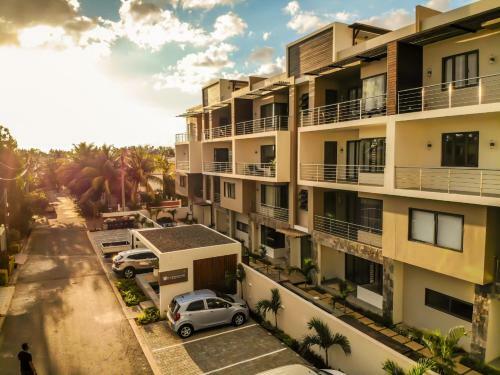 New Luxury 2 Bedroom Rooftop Apartment By The Beach