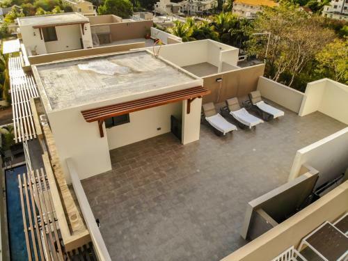 New Luxury 2 Bedroom Rooftop Apartment By The Beach