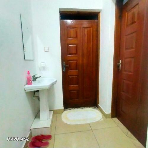 Bed & Breakfast Ocean Breeze Bamburi Bnb