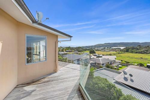 Takiwatanga - Raglan Holiday Home