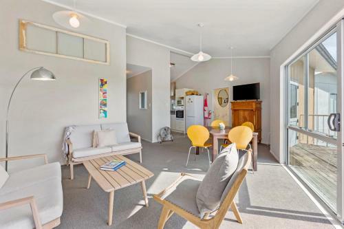 Takiwatanga - Raglan Holiday Home