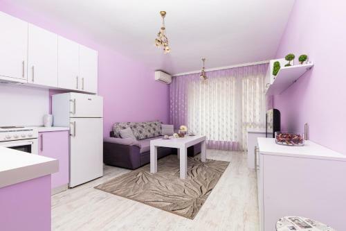 The Purple 1bd Apartment In Plovdiv