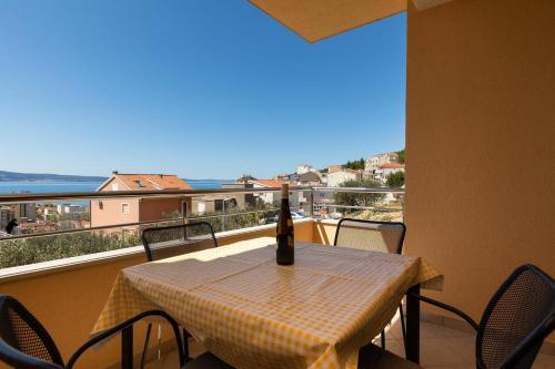 Apartments With A Parking Space Dugi Rat, Omis - 19516