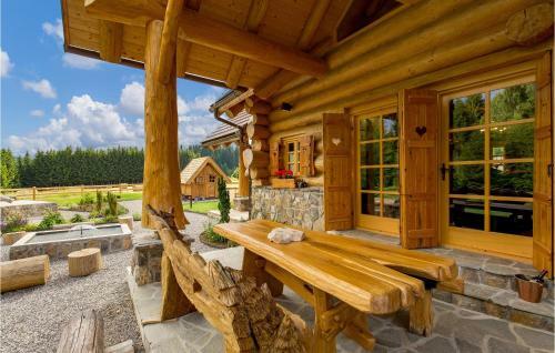 Amazing Home In Hlevci With Jacuzzi, Sauna And 2 Bedrooms