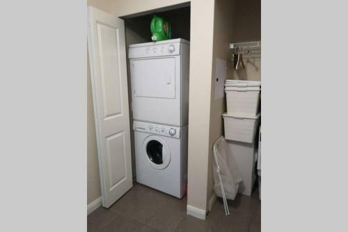 Apartamento Fraser River View Home By Skytrain