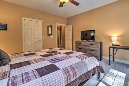 Quiet Graeagle Cabin With Yard, Deck And Grill!
