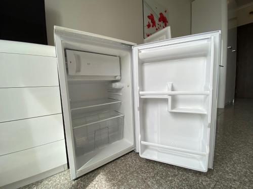 Apartamento Private Studio In Admiral Plaza C52