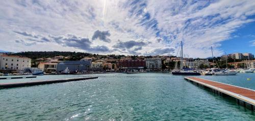 Studio With Fantastic Sea View