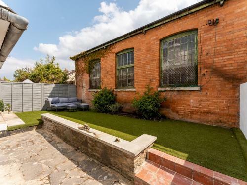 Pass The Keys Gorgeous Interior Designed 3 Bedroom Home