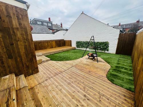 Apartamento Stunning, Modern & Spacious! With Outdoor Fire Pit
