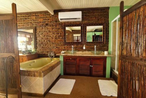 Bed & Breakfast Camelot Guesthouse