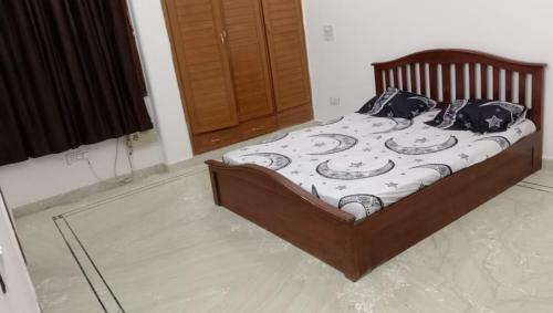 Hostal Dlf City Phase 1