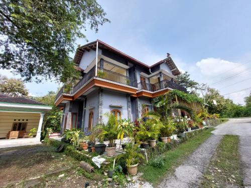 Hostal Ds Homestay Krebet