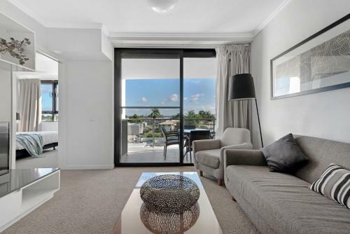 Apartamento Central 3 Bed Unit With Pool & Secure Parking