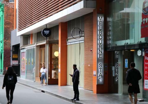 Melbourne Star Apartment