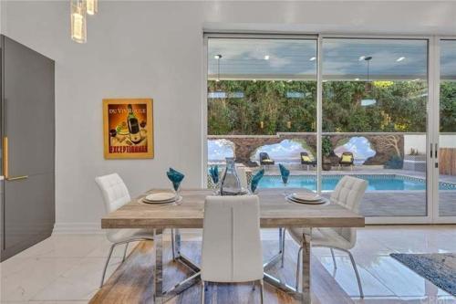 Palm Desert Retreat #4