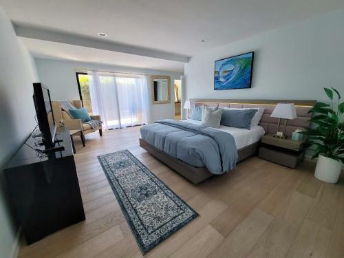 Luxury Private Thunderbird Heights!