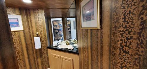 Luxury Private Thunderbird Heights!
