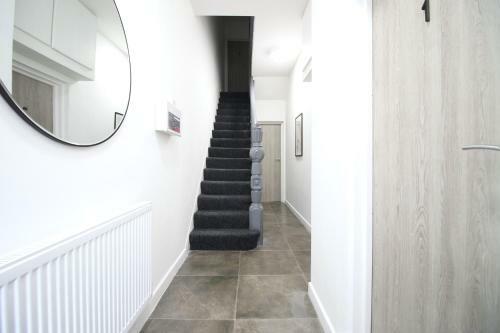 T? Suites 7 - New Aparthotel In Cardiff
