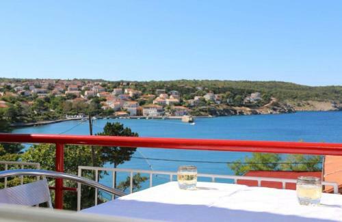 Apartments Nada - 20m From Beach
